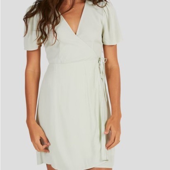 ☀️BILLABONG☀️ SUNSHINE WRAP DRESS - Picture 11 of 15